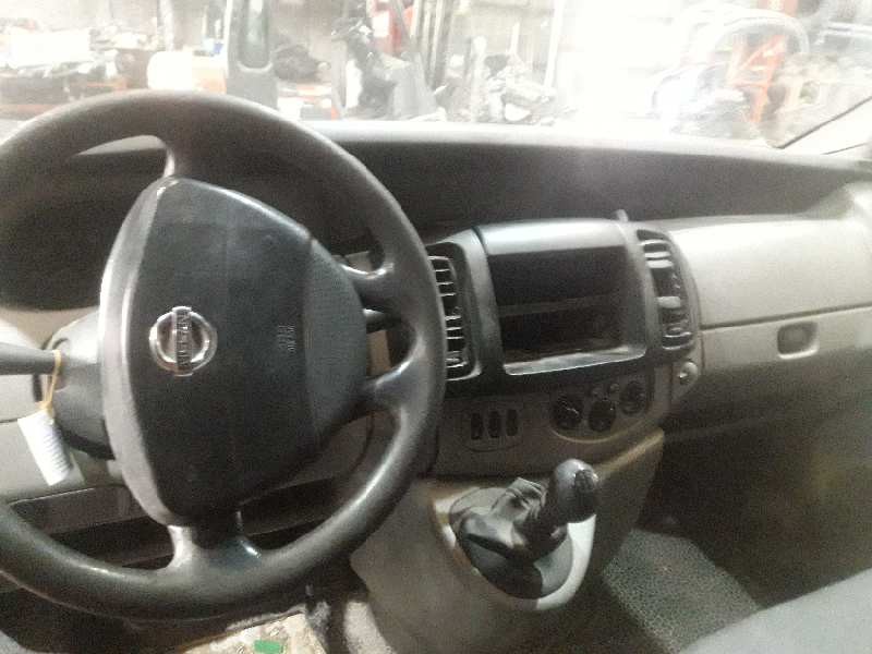 nissan primastar (x83) del año 2004