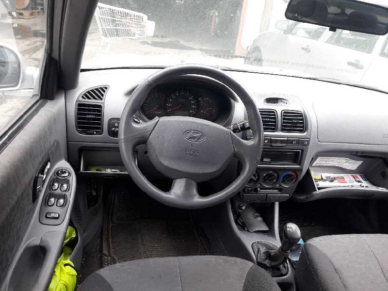 hyundai accent (lc) del año 2004