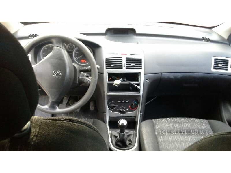 peugeot 307 (s1) del año 2001
