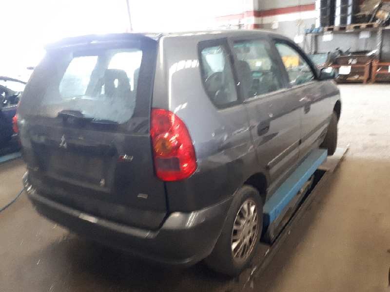 mitsubishi space star (dg0) del año 2004