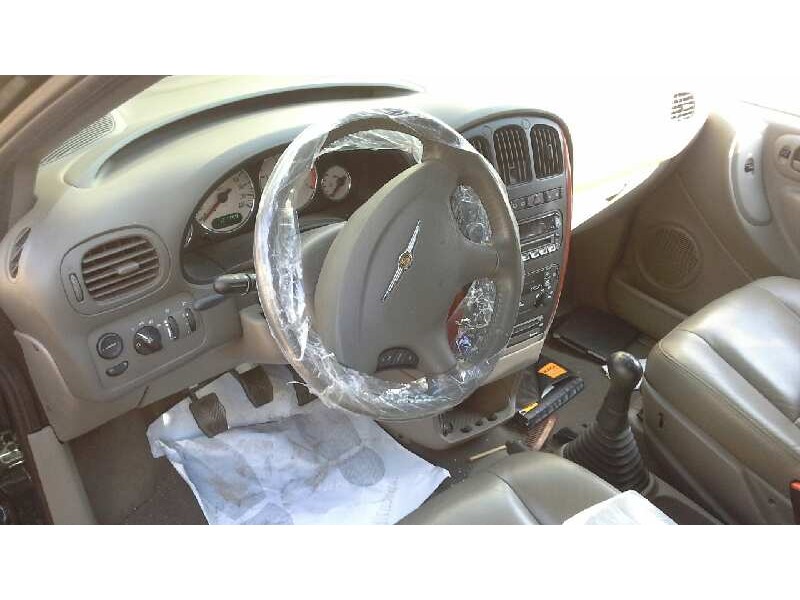 chrysler voyager (rg) del año 2004