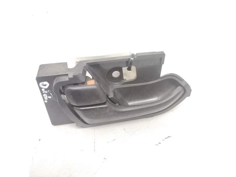 Recambio de maneta interior delantera izquierda para isuzu d-max 2.5 twin turbodiesel referencia OEM IAM   