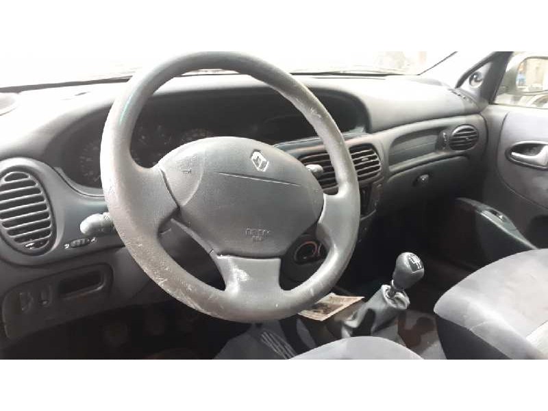 renault megane i fase 2 berlina (ba0) del año 2002