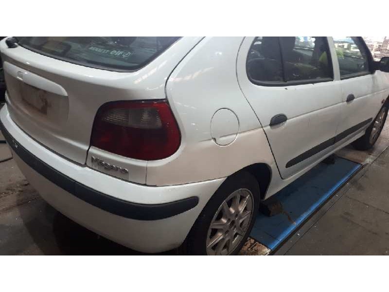 renault megane i fase 2 berlina (ba0) del año 2002