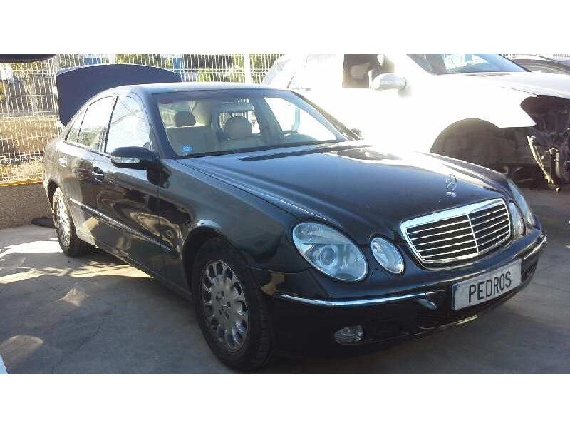 mercedes-benz clase e (w211) berlina del año 2003