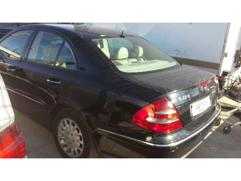 mercedes-benz clase e (w211) berlina del año 2003