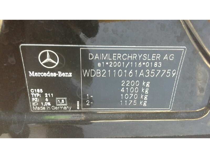 mercedes-benz clase e (w211) berlina del año 2003