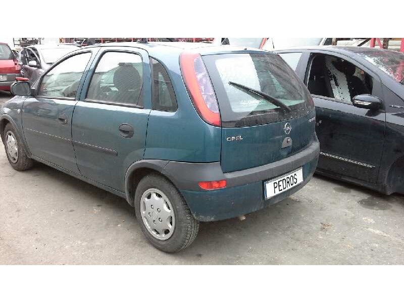 opel corsa c del año 2001