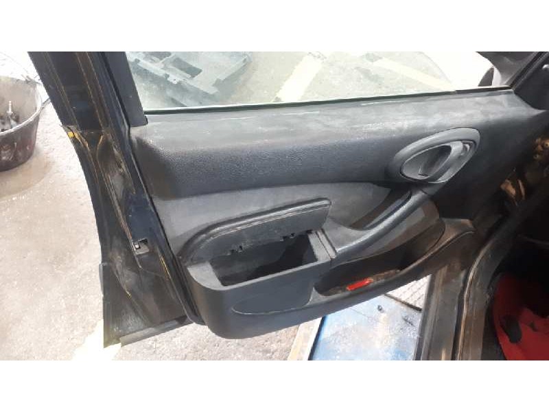 citroën xsara berlina del año 2004