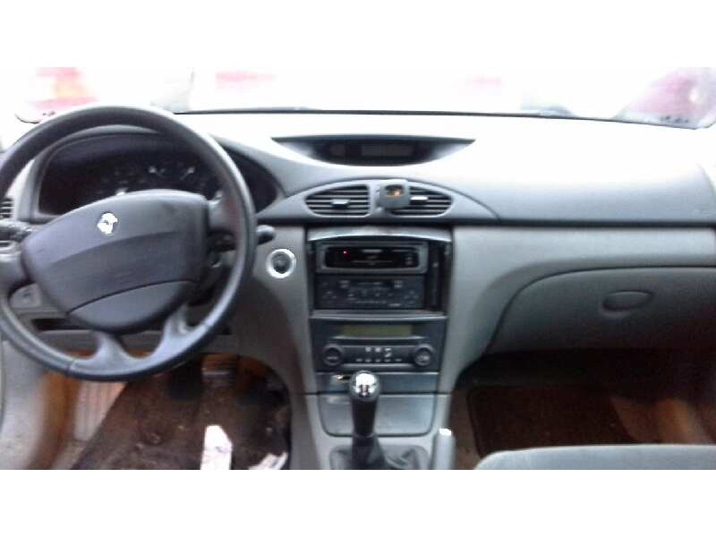 renault laguna ii (bg0) del año 2001