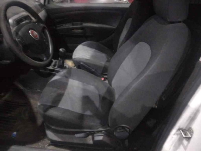 fiat punto (199) del año 2011