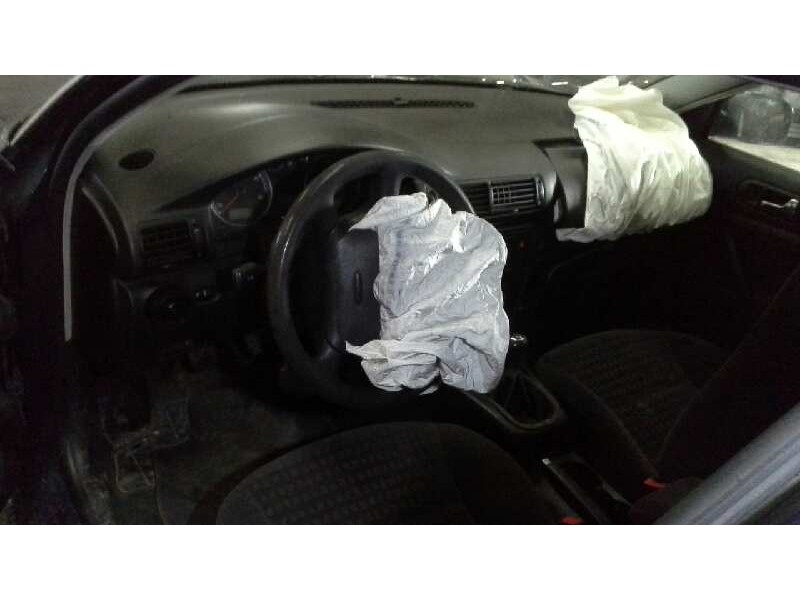 volkswagen passat berlina (3b3) del año 2001