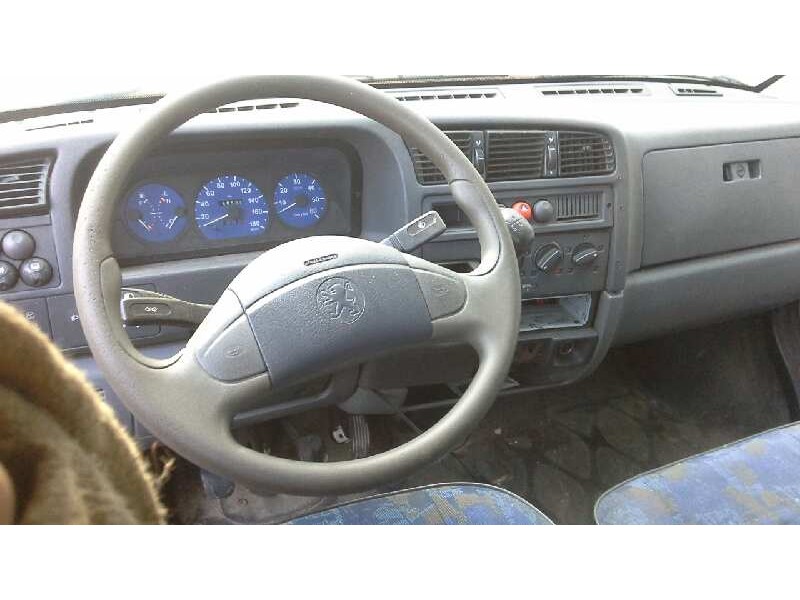 peugeot boxer caja cerrada (rs3200)(230)(´02) del año 2001