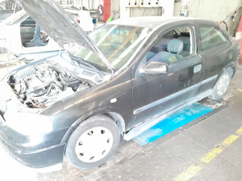 opel astra g berlina del año 2002