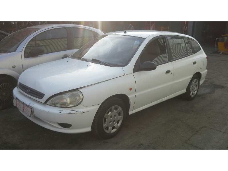 kia rio del año 2001