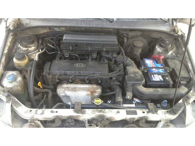 kia rio del año 2001