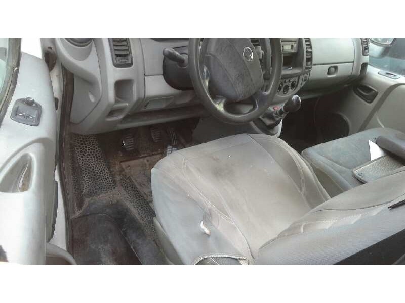 nissan primastar (x83) del año 2006