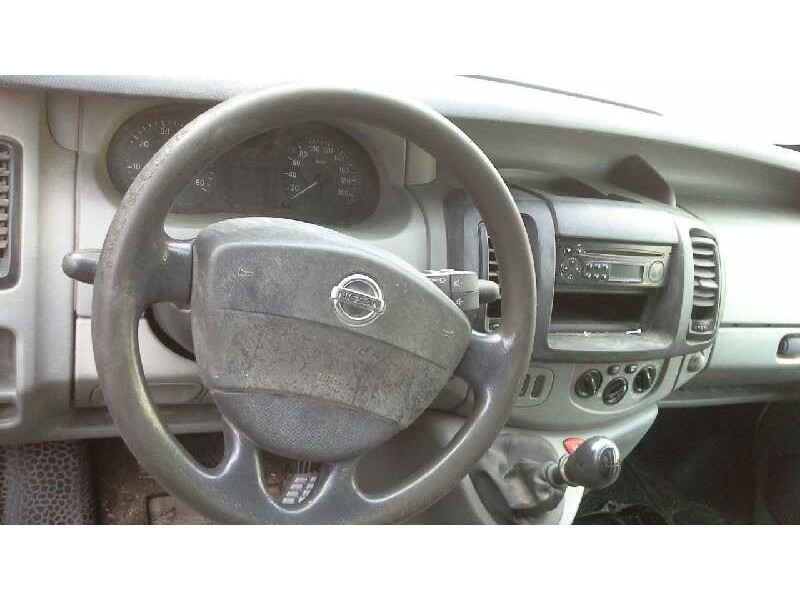 nissan primastar (x83) del año 2006