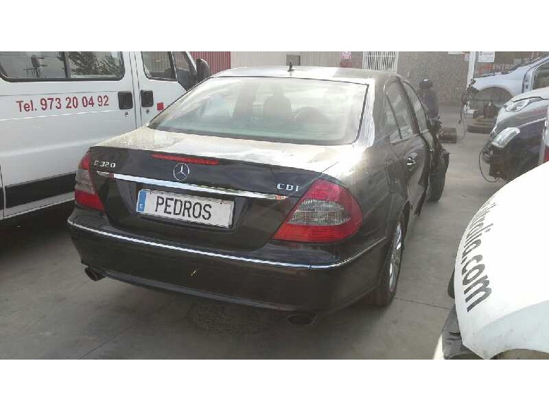 mercedes-benz clase e (w211) berlina del año 2007
