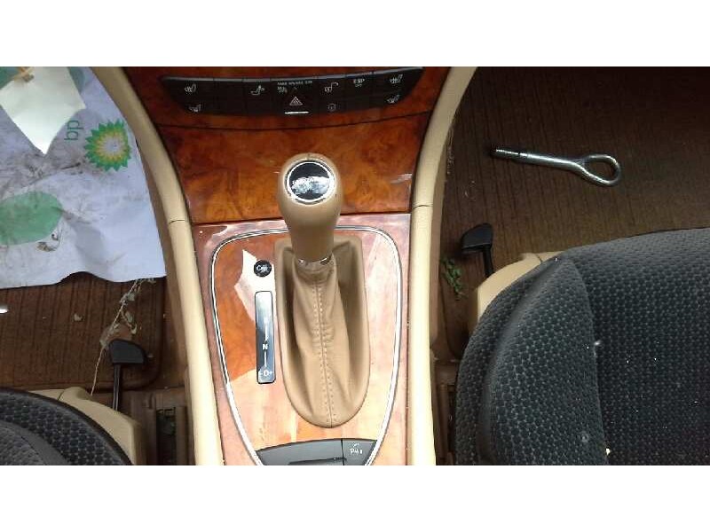 mercedes-benz clase e (w211) berlina del año 2007