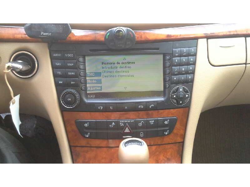 mercedes-benz clase e (w211) berlina del año 2007