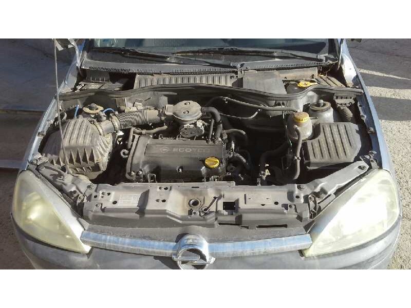opel corsa c del año 2003
