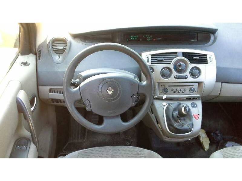 renault scenic ii del año 2006