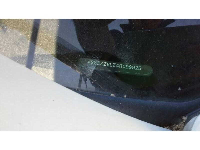 seat ibiza (6l1) del año 2003