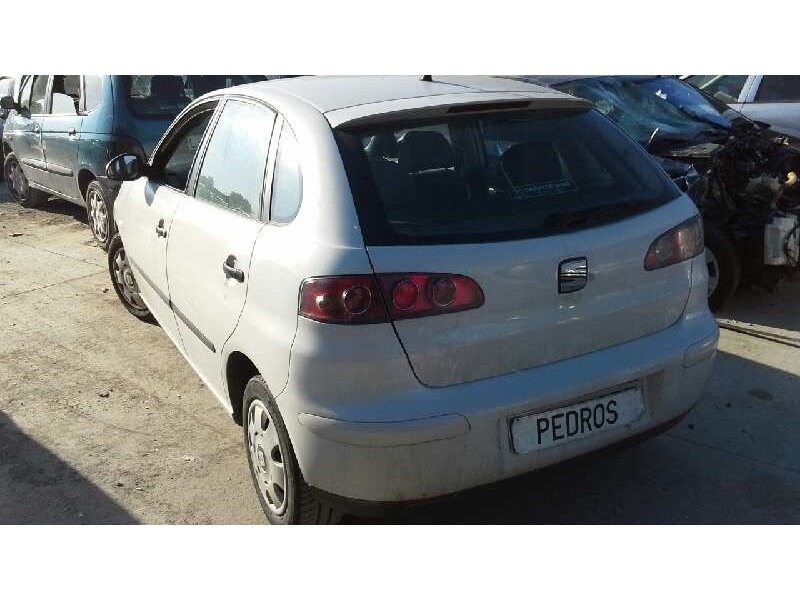 seat ibiza (6l1) del año 2003