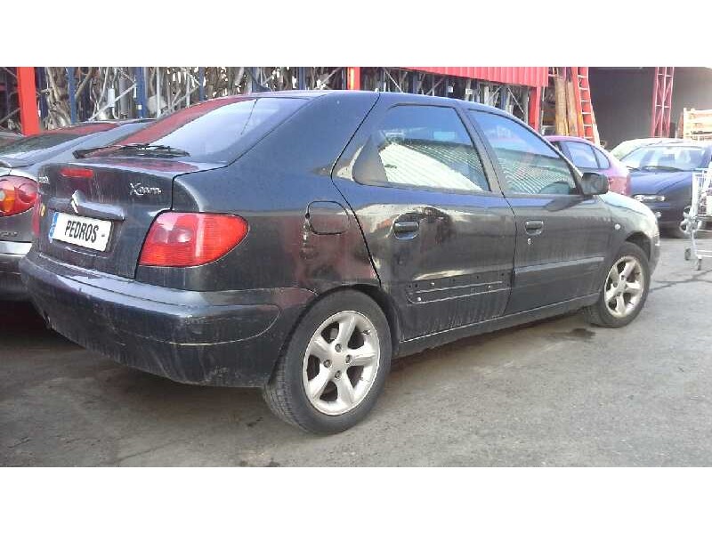 citroën xsara berlina del año 2001