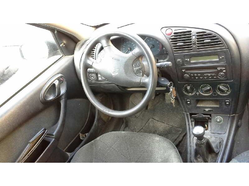 citroën xsara berlina del año 2001