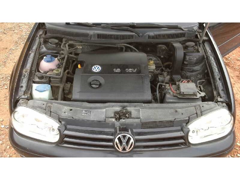 volkswagen golf iv berlina (1j1) del año 2002
