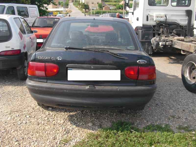 ford escort berlina/turnier del año 1993