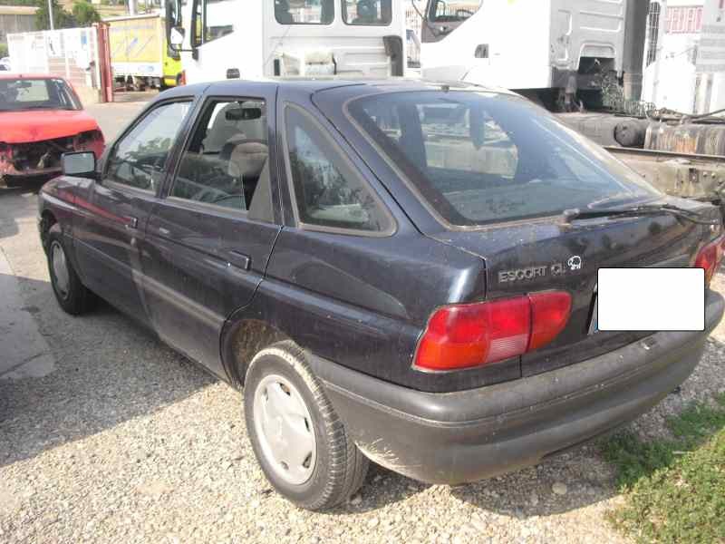 ford escort berlina/turnier del año 1993