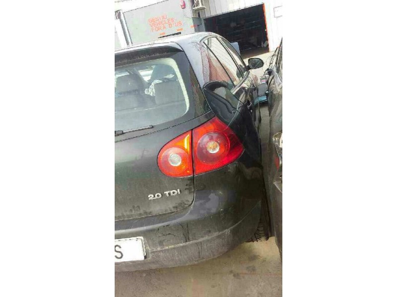 volkswagen golf v berlina (1k1) del año 2006