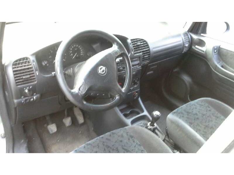 opel zafira a del año 2002