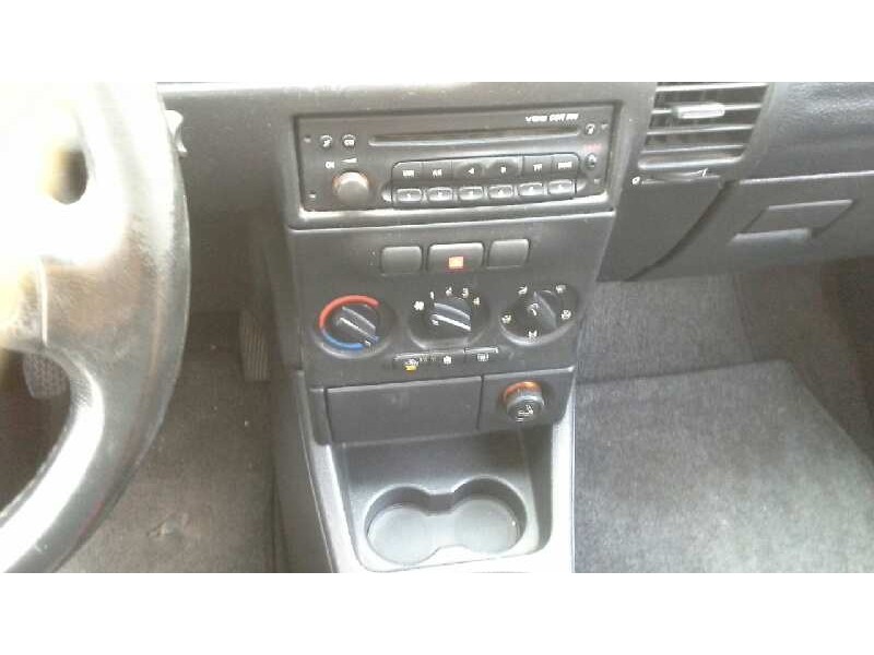 opel zafira a del año 2002