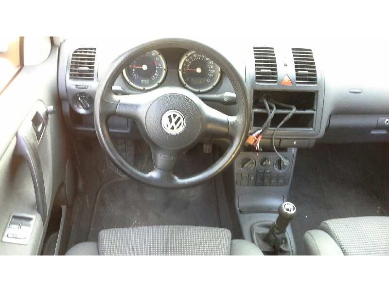 volkswagen polo (9n1) del año 2001