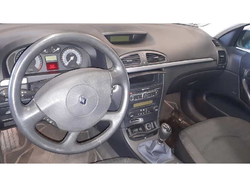 renault laguna ii (bg0) del año 2005