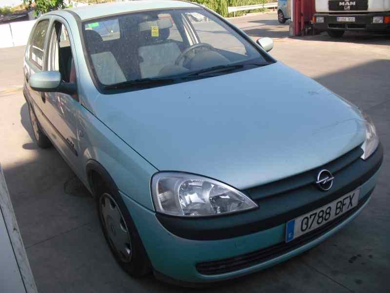 opel corsa c del año 2000