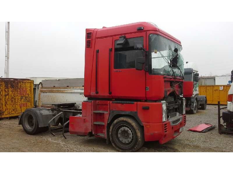 renault magnum del año 2002