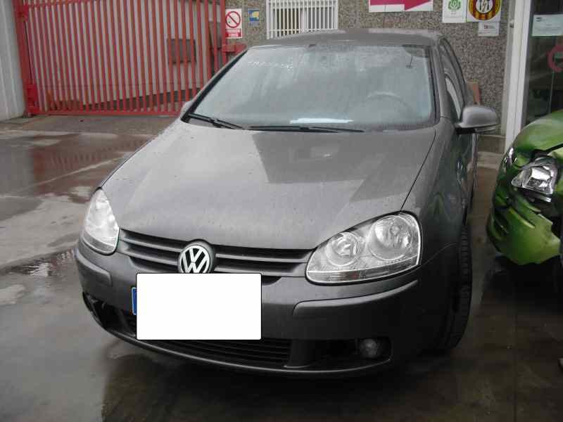 volkswagen golf v berlina (1k1) del año 2006