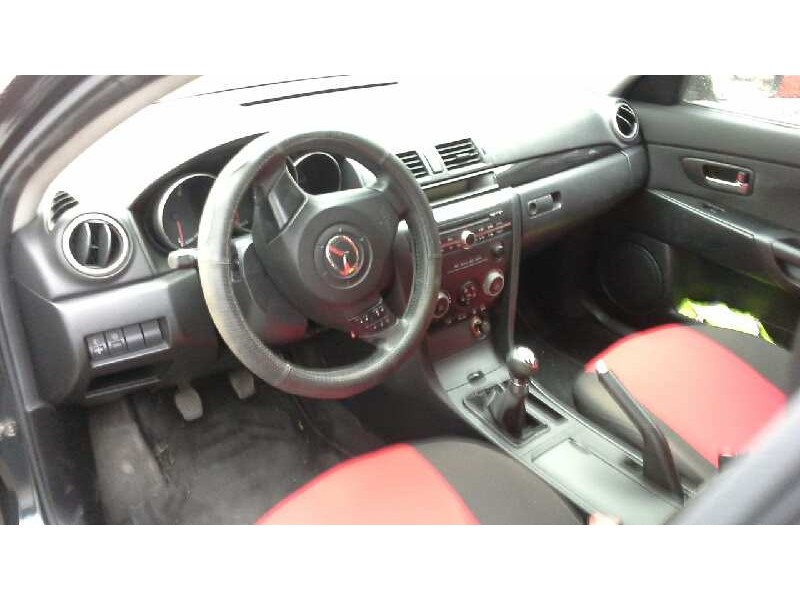 mazda 3 berlina (bk) del año 2004