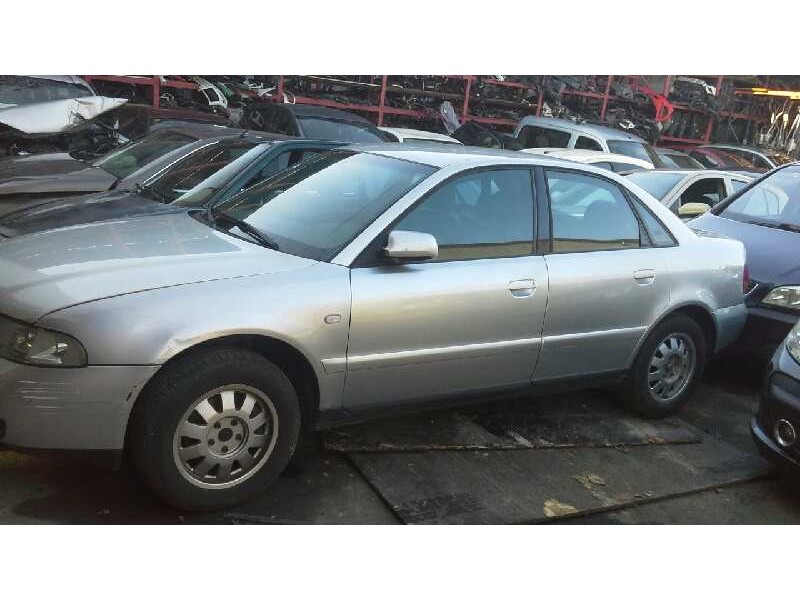 audi a4 berlina (b5) del año 2000