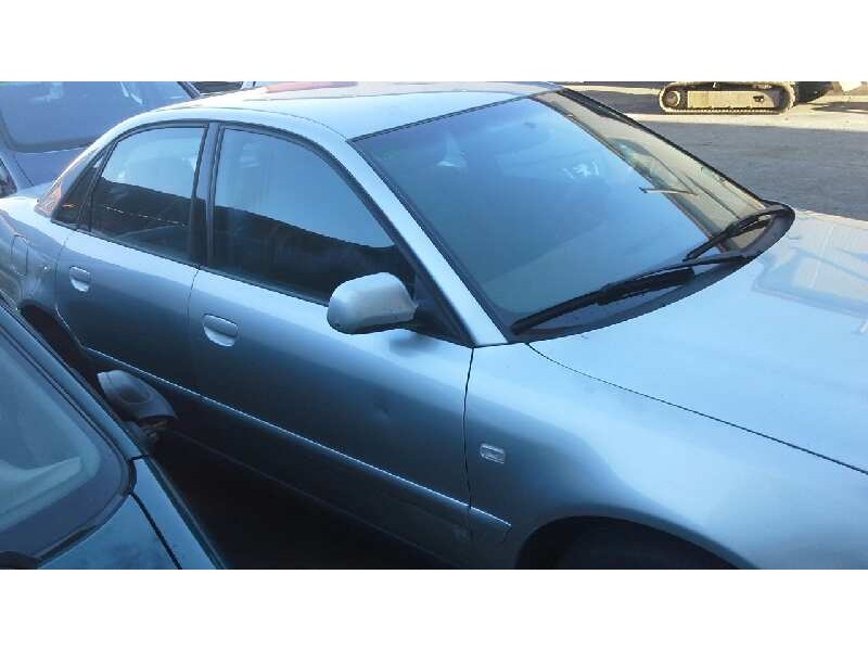 audi a4 berlina (b5) del año 2000