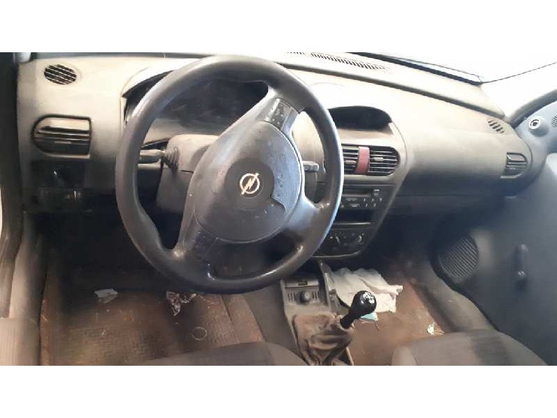 opel combo (corsa c) del año 2002