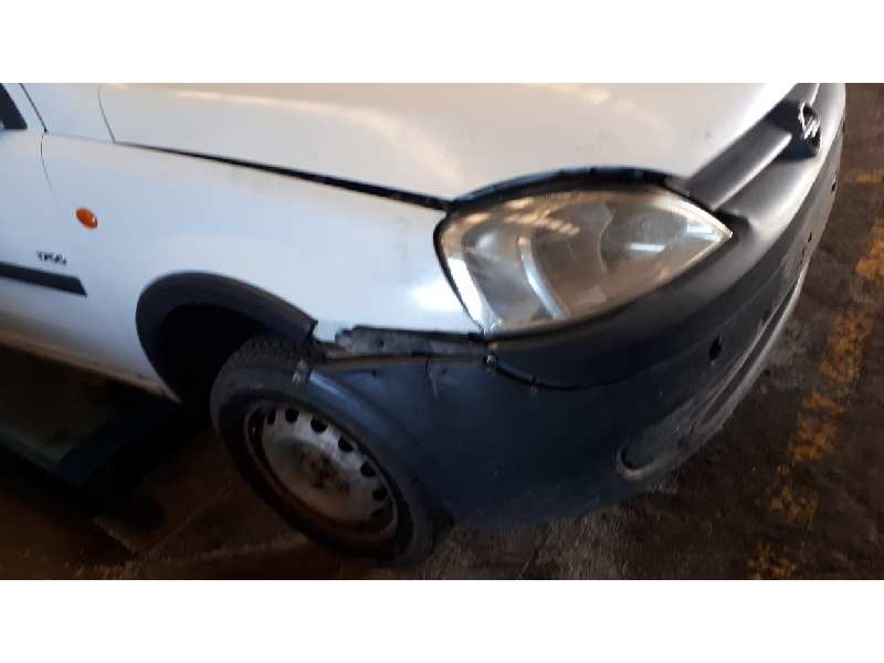 opel combo (corsa c) del año 2002