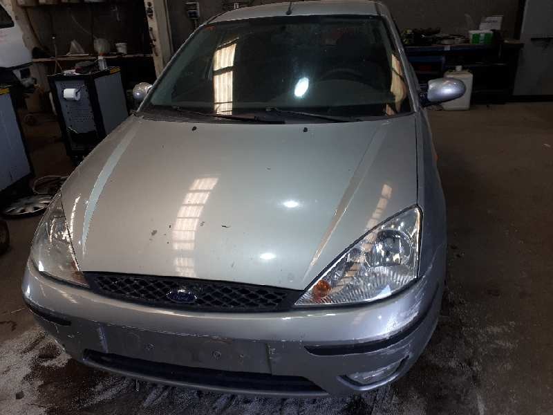 ford focus berlina (cak) del año 2003