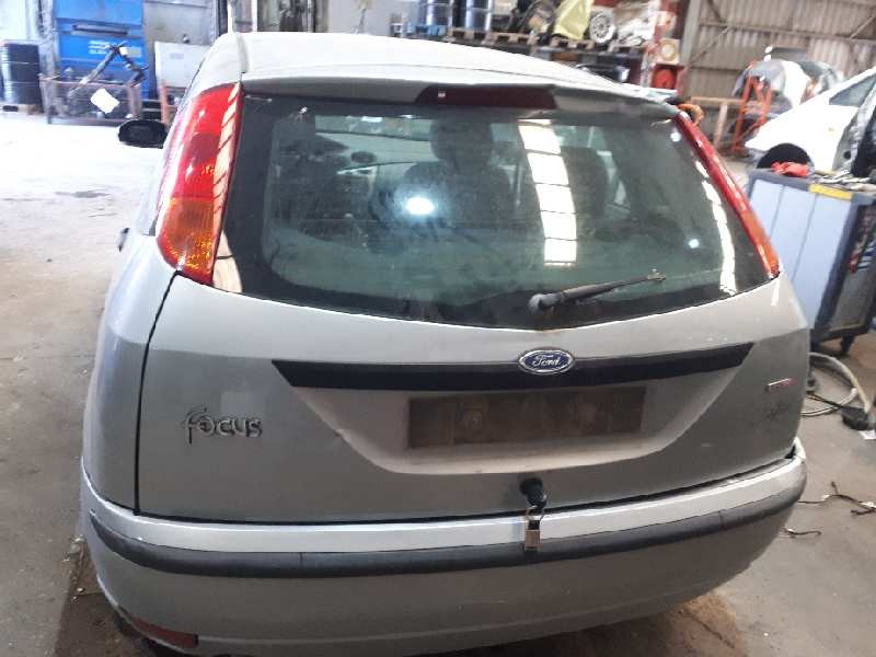 ford focus berlina (cak) del año 2003