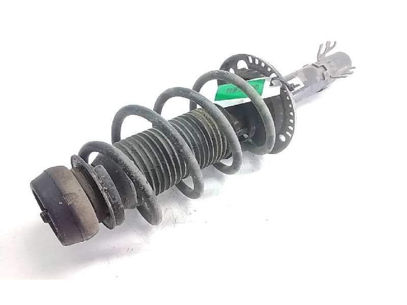 Recambio de amortiguador delantero derecho para audi a1 (8x) 1.6 tdi referencia OEM IAM 6P0413031J  